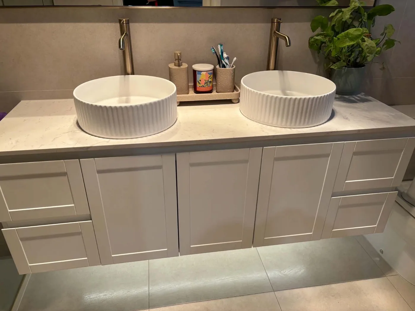 Polished double basins in a Langwarrin bathroom after a Pure Bliss Clean